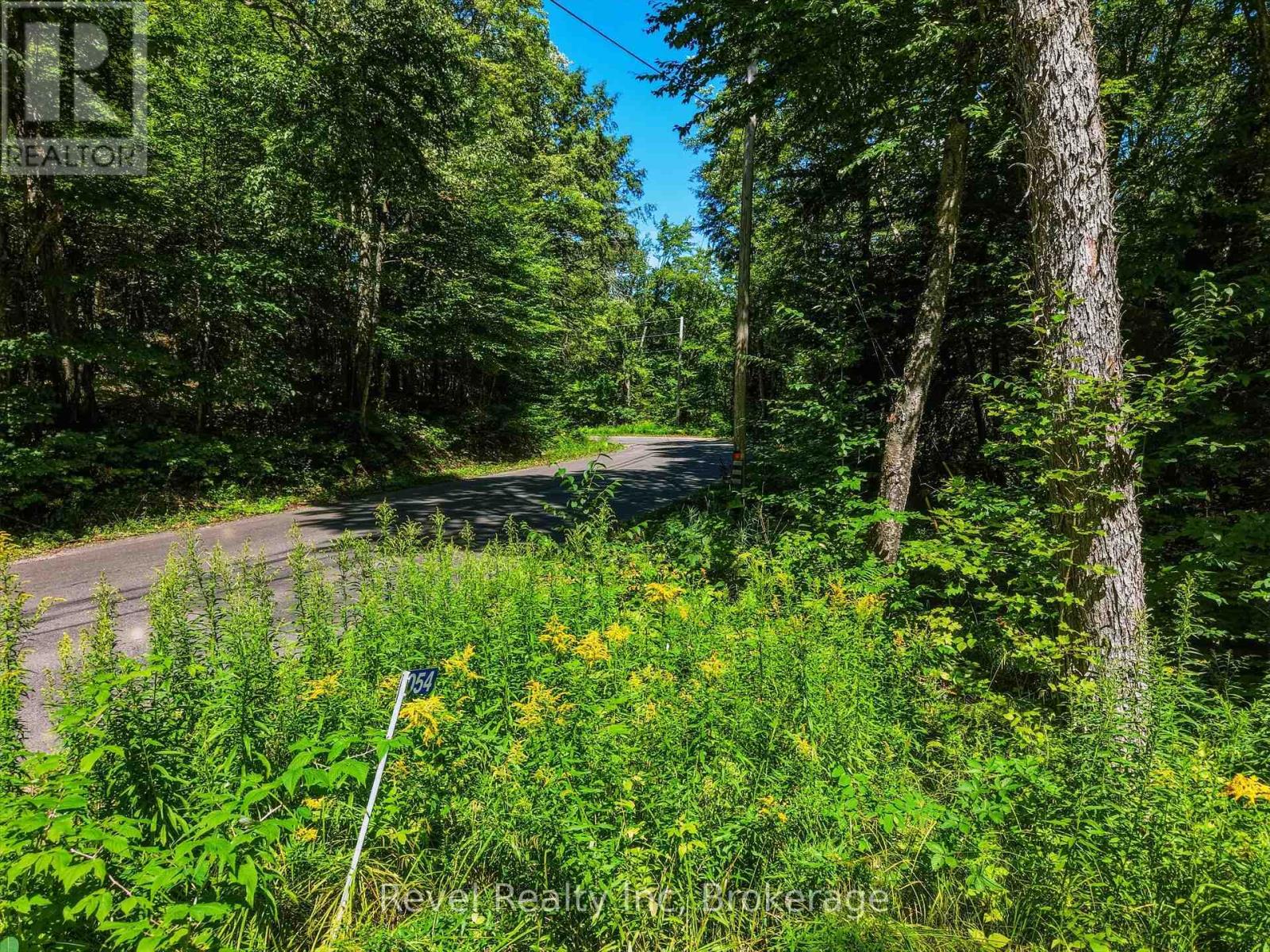 1054 Bird Lake Road, Bracebridge, Ontario P1L 1X1 - Photo 5 - X13684186