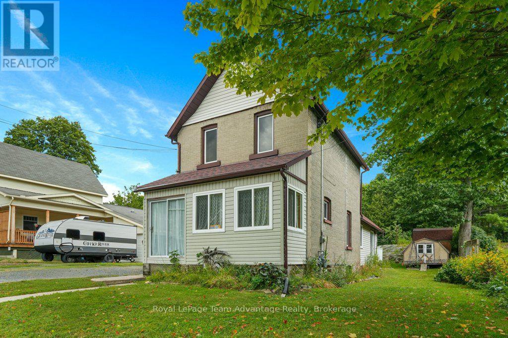 111 Gibson St Street, Parry Sound, Ontario  P2A 1X6 - Photo 5 - X13688376