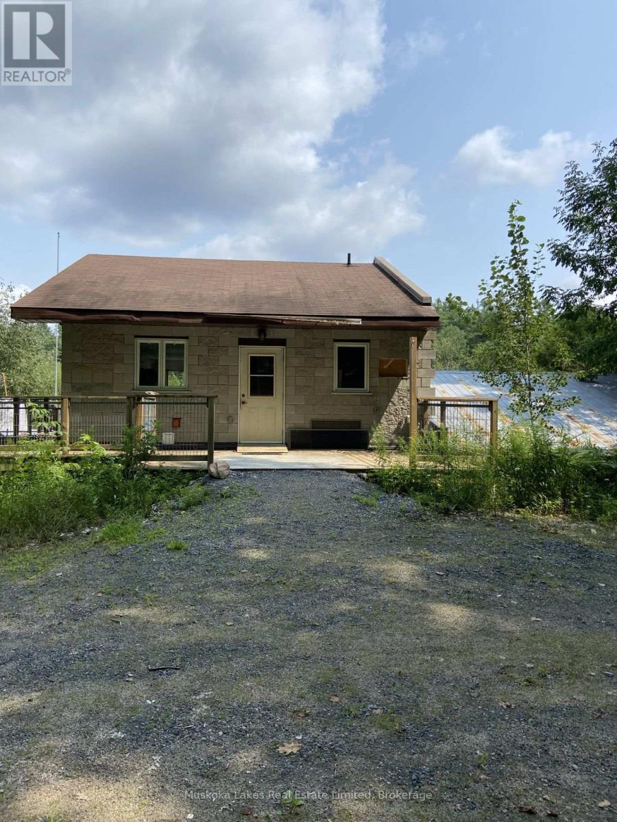 21 Ferndale Road, Muskoka Lakes, Ontario  P0B 1J0 - Photo 2 - X13690970