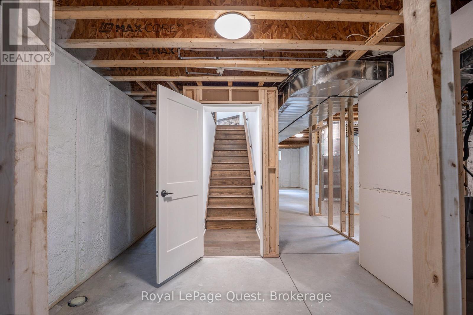 57 West Road W, Huntsville, Ontario  P1H 1L4 - Photo 22 - X13711074
