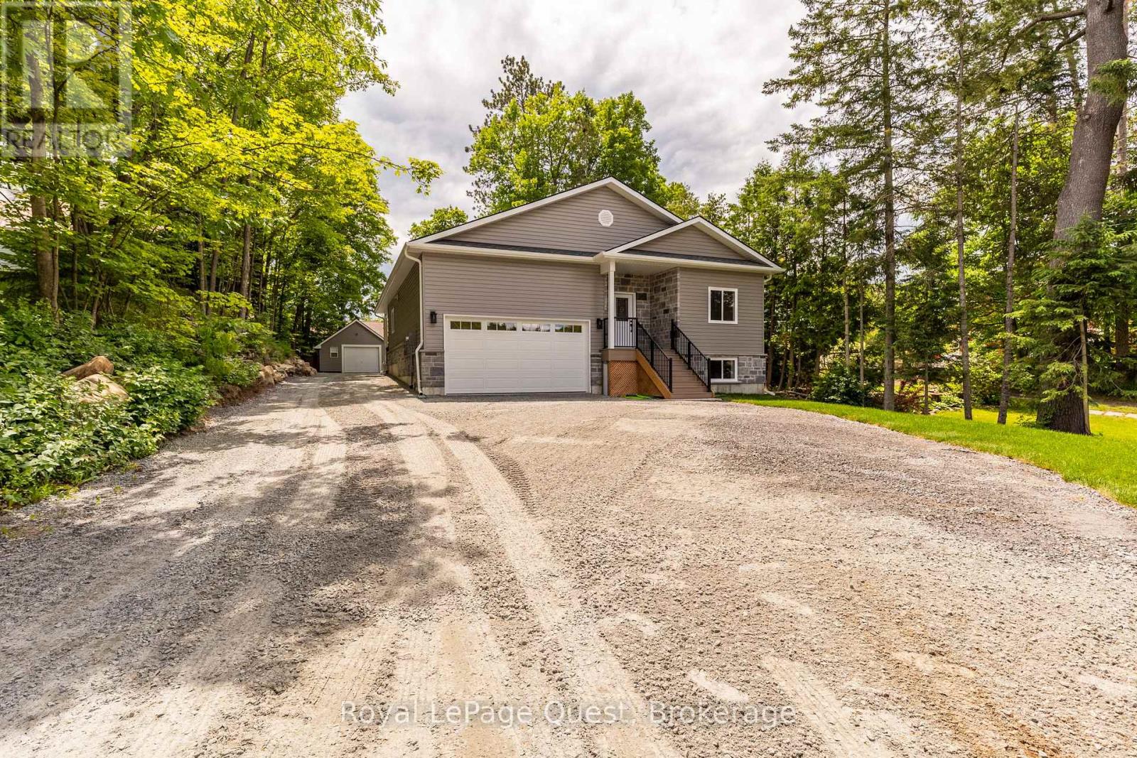 57 West Road W, Huntsville, Ontario  P1H 1L4 - Photo 5 - X13711074