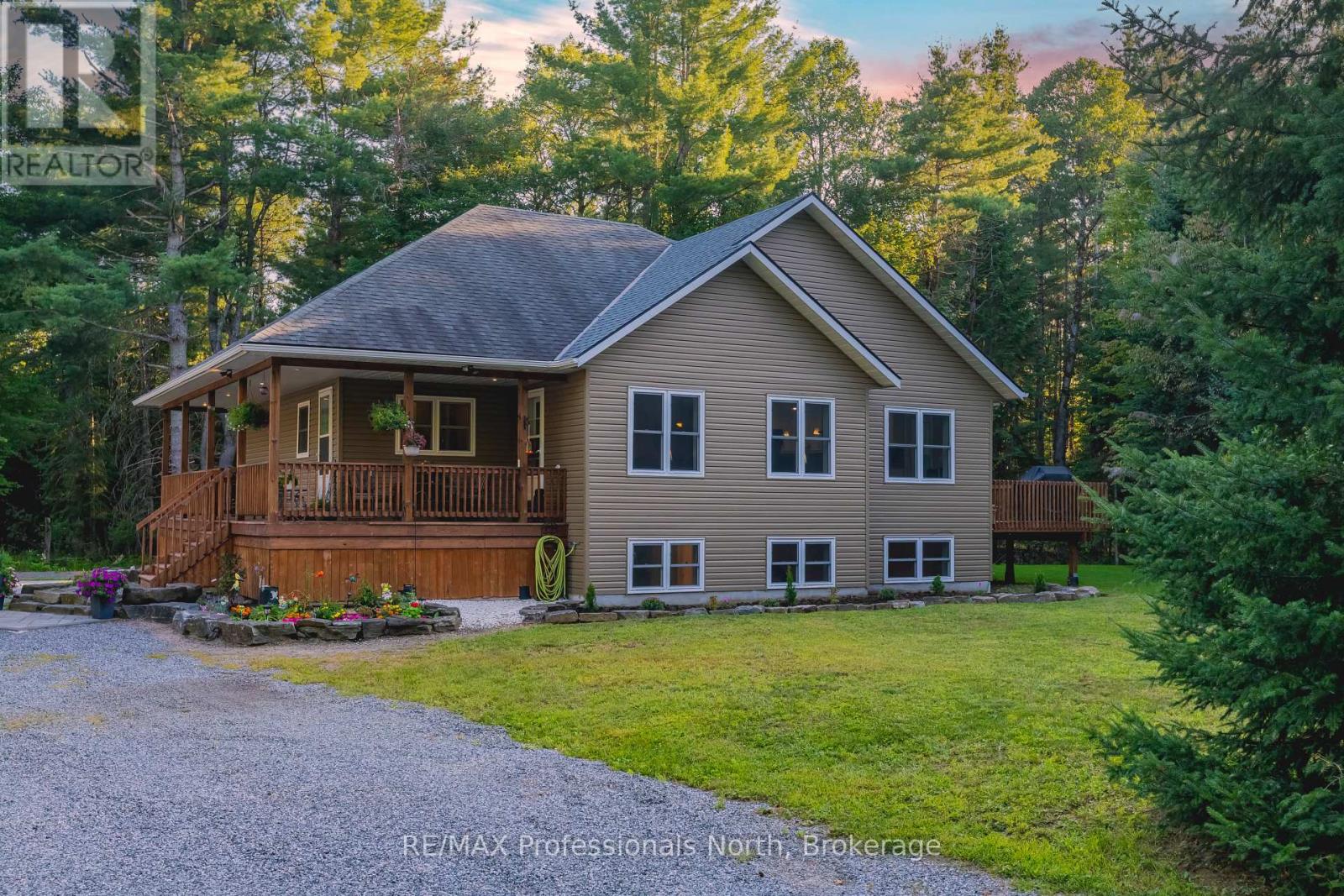419 South Mary Lake Road, Huntsville, Ontario  P0B 1L0 - Photo 1 - X13711362