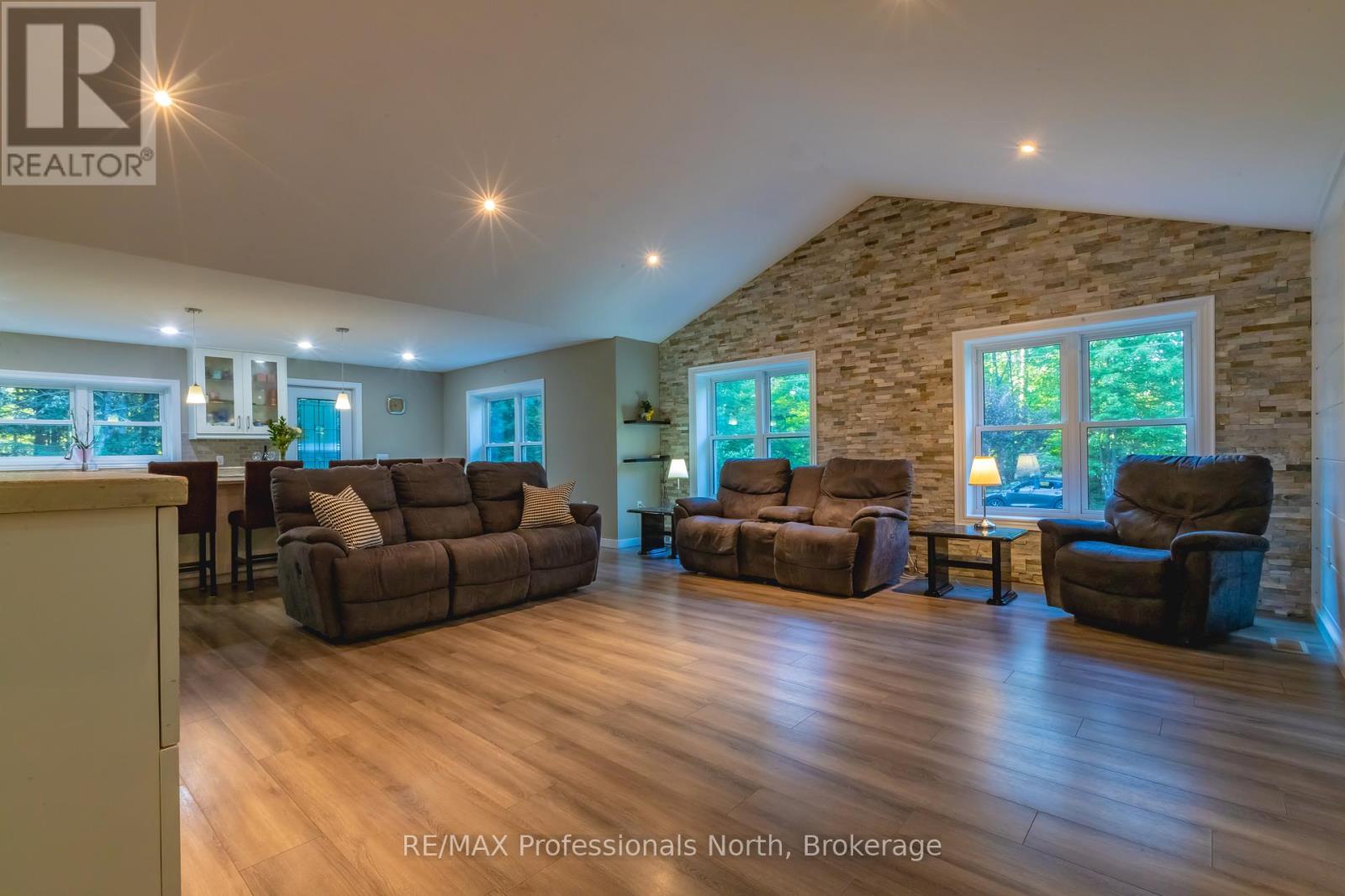 419 South Mary Lake Road, Huntsville, Ontario  P0B 1L0 - Photo 6 - X13711362