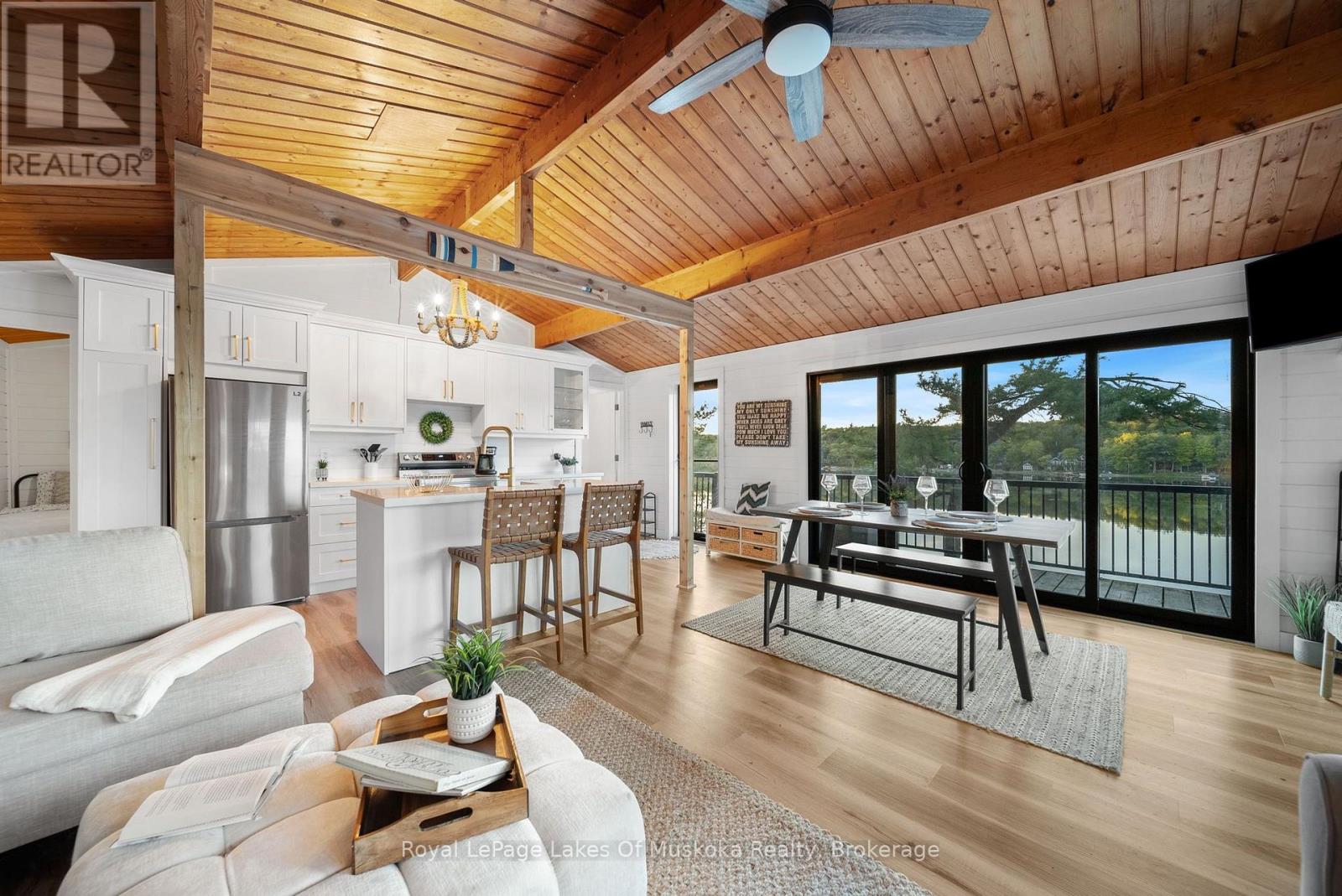3102 Twelve Mile Bay Road, Georgian Bay, Ontario P0C 1H0 - Photo 27 - X13713442