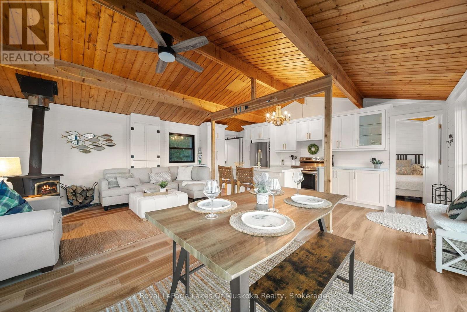 3102 Twelve Mile Bay Road, Georgian Bay, Ontario P0C 1H0 - Photo 29 - X13713442