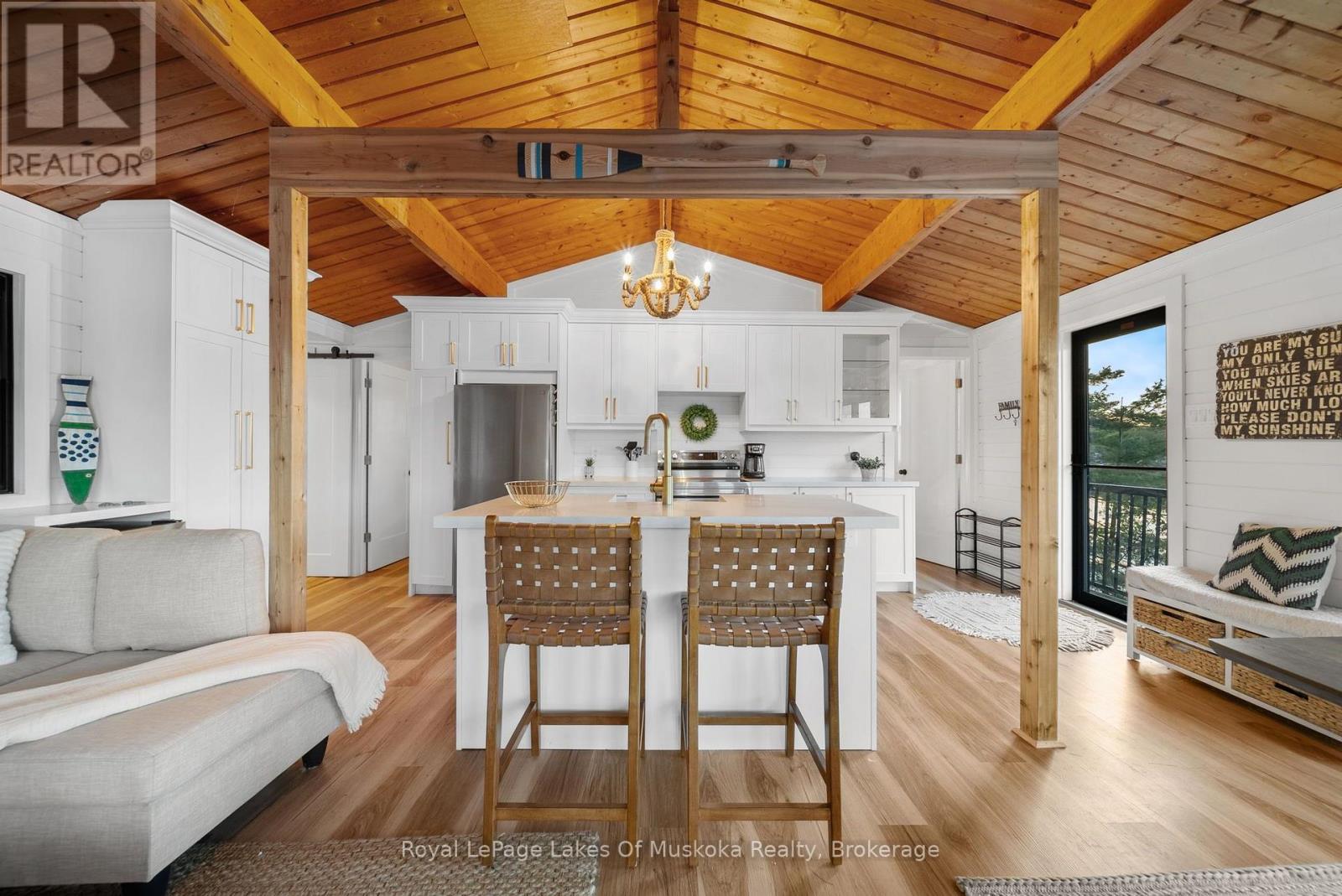3102 Twelve Mile Bay Road, Georgian Bay, Ontario P0C 1H0 - Photo 31 - X13713442
