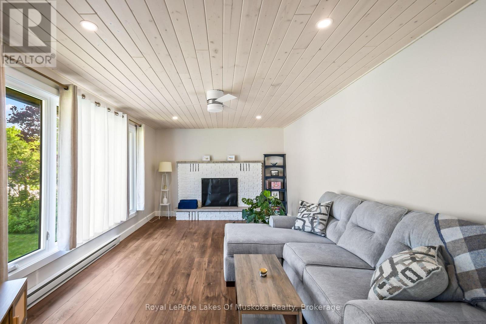 571 David Street E, Gravenhurst, Ontario  P1P 1M1 - Photo 12 - X13714344