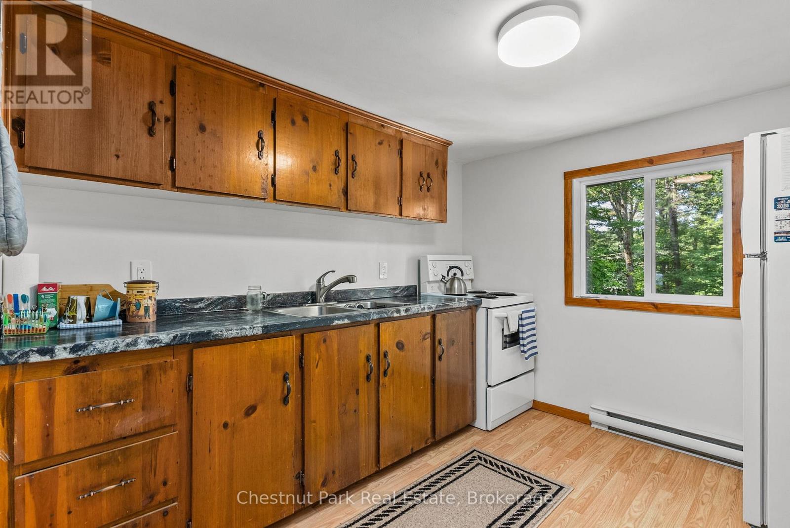 869 Muskoka Road 10, Huntsville, Ontario  P0B 1L0 - Photo 16 - X13717526
