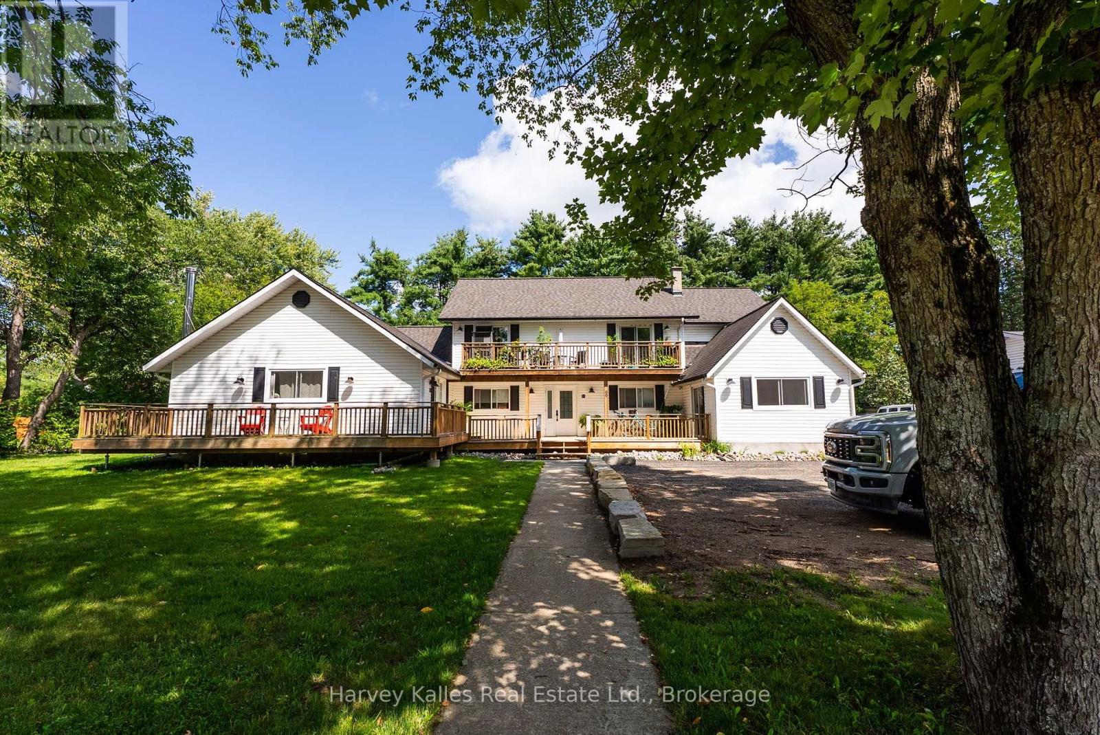 99 Spencer Street, Bracebridge, Ontario  P1L 1C4 - Photo 1 - X13719946