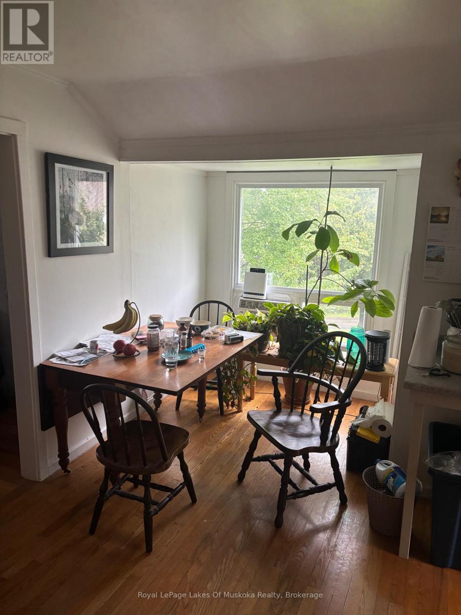 26 Cann Street, Huntsville, Ontario  P1H 1K7 - Photo 2 - X13720688