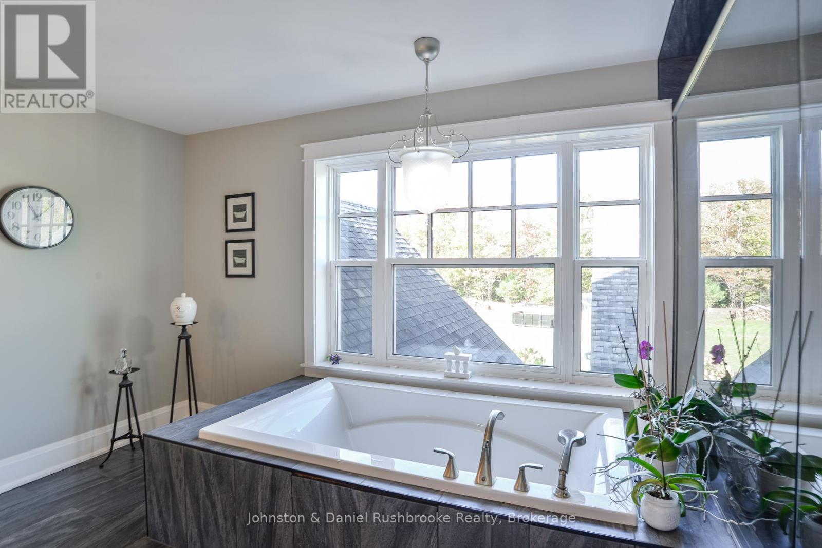 1422 Muskoka Rd 118 Road W, Bracebridge, Ontario  P1L 1W8 - Photo 36 - X13722118