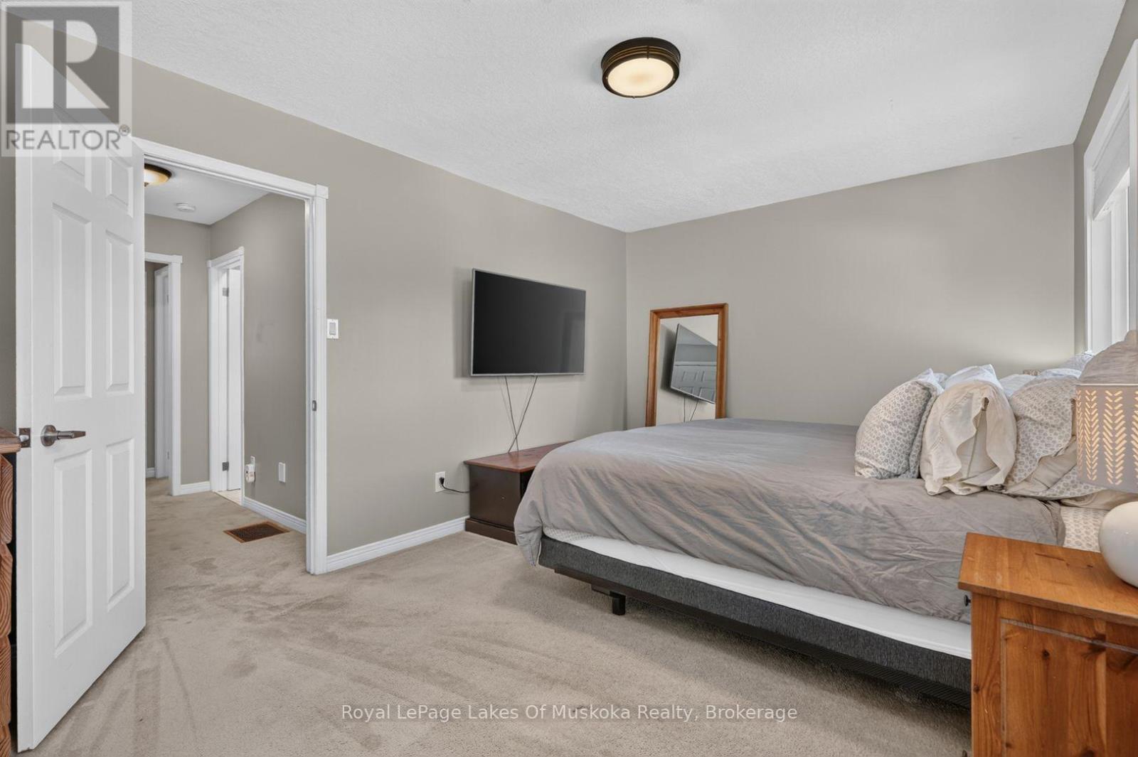 570 John Street S, Gravenhurst, Ontario P1P 1J9 - Photo 23 - X13723356