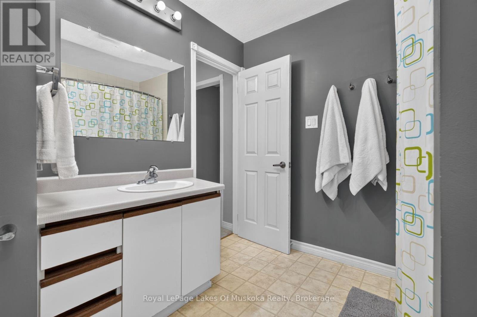 570 John Street S, Gravenhurst, Ontario P1P 1J9 - Photo 25 - X13723356