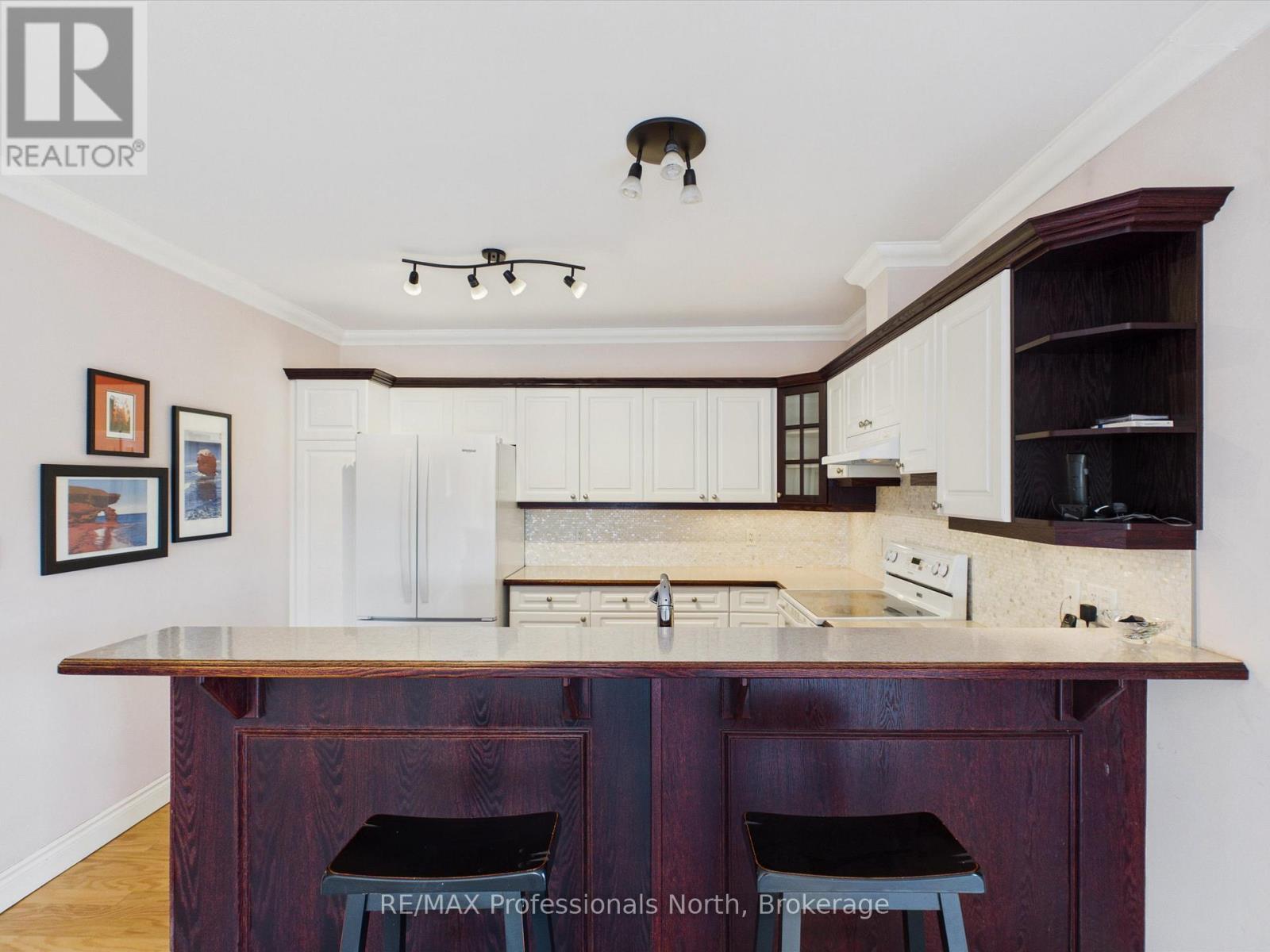 501 - 10a Kimberley Avenue, Bracebridge, Ontario  P1L 0A4 - Photo 8 - X13728046
