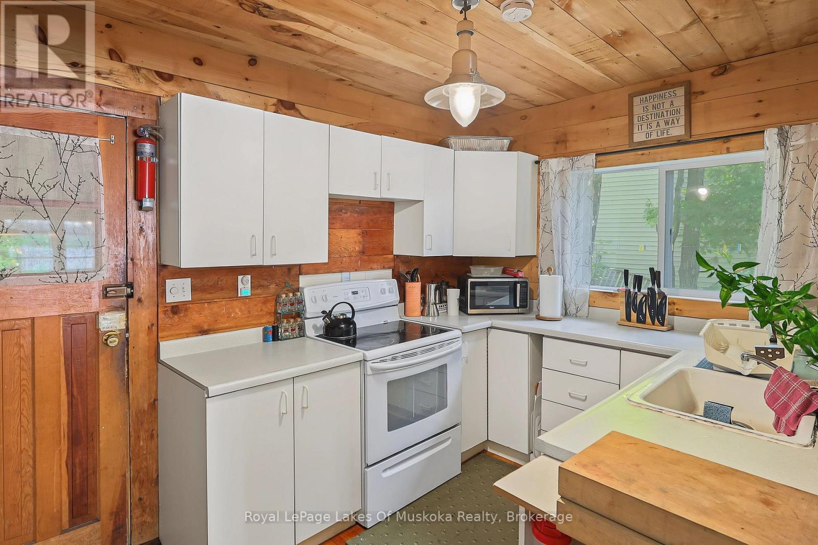 1063 Dickie Lake Road, Lake Of Bays, Ontario  P0B 1A0 - Photo 15 - X13732118