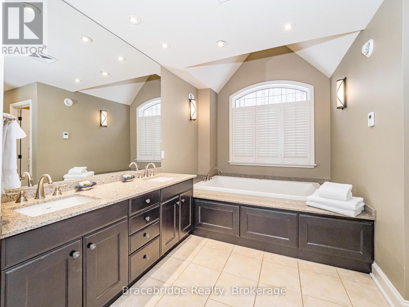 Sandfield 5 W10 - 3876 Muskoka Rd 118 Highway W, Muskoka Lakes, Ontario  P0B 1J0 - Photo 23 - X13738310
