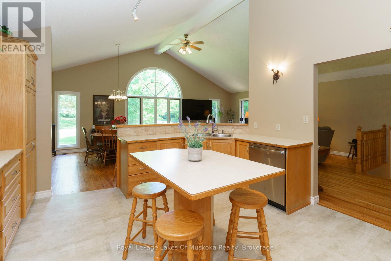 1020 Amelia Crescent, Gravenhurst, Ontario  P0E 1G0 - Photo 13 - X13740232