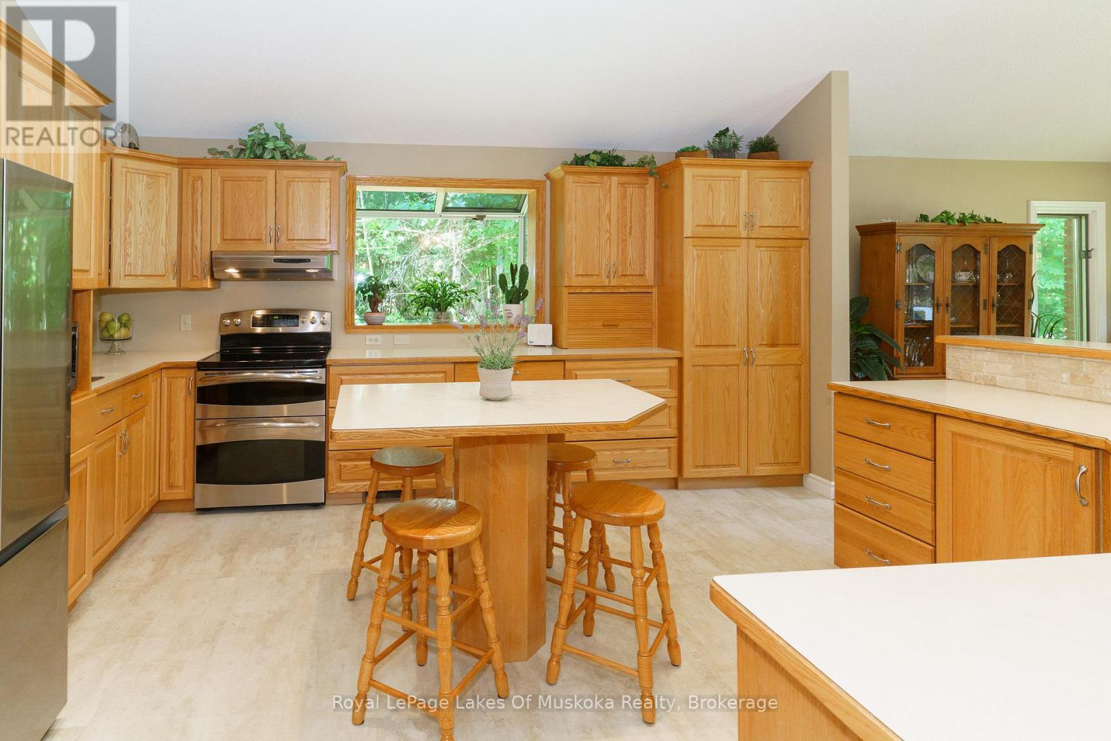 1020 Amelia Crescent, Gravenhurst, Ontario  P0E 1G0 - Photo 14 - X13740232