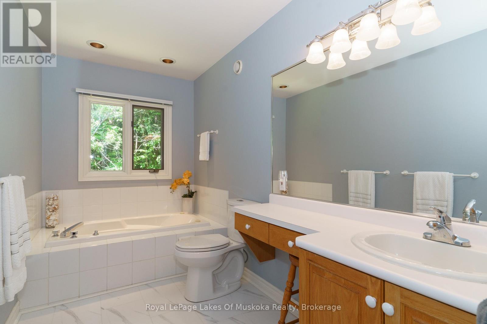 1020 Amelia Crescent, Gravenhurst, Ontario  P0E 1G0 - Photo 16 - X13740232