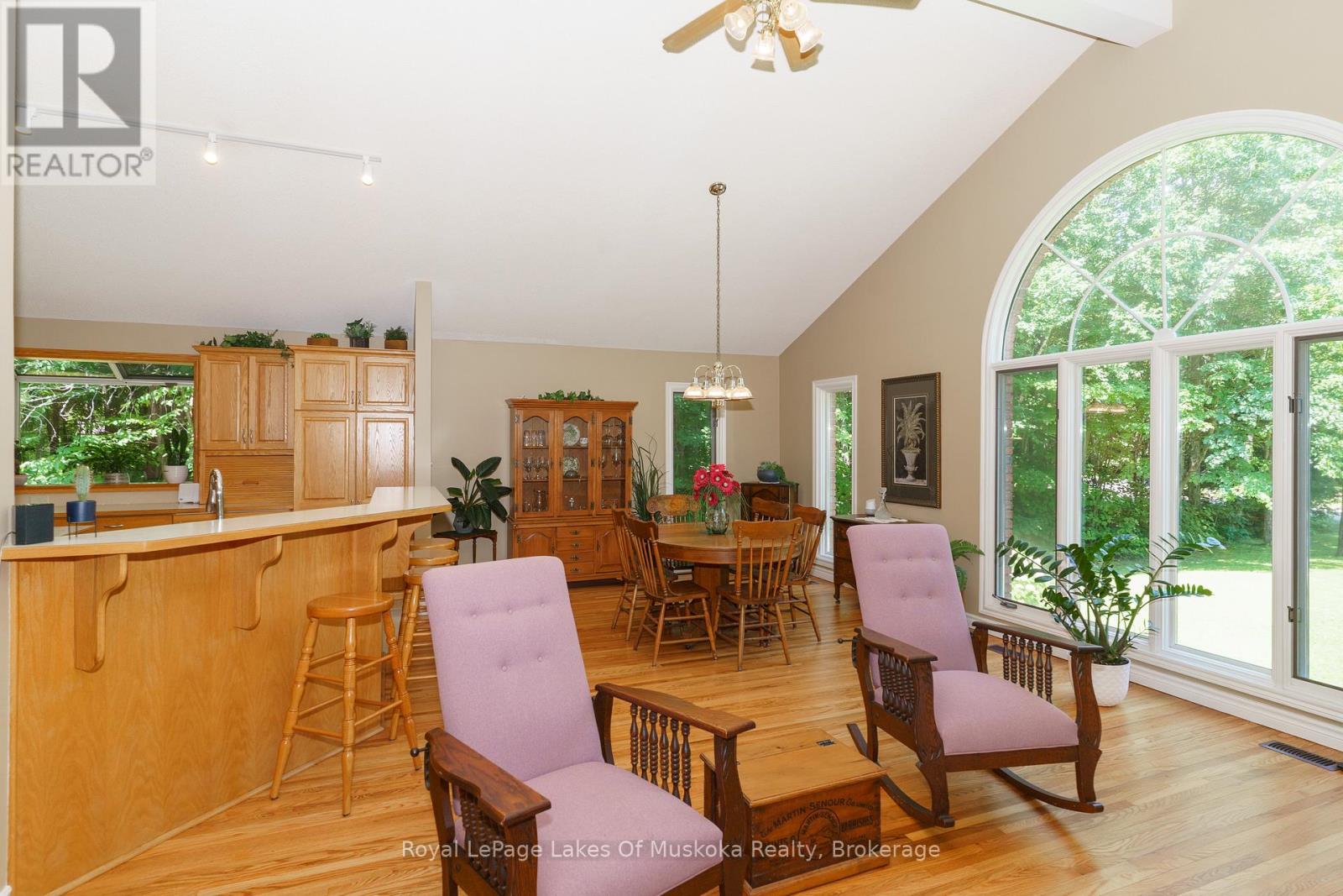 1020 Amelia Crescent, Gravenhurst, Ontario  P0E 1G0 - Photo 9 - X13740232