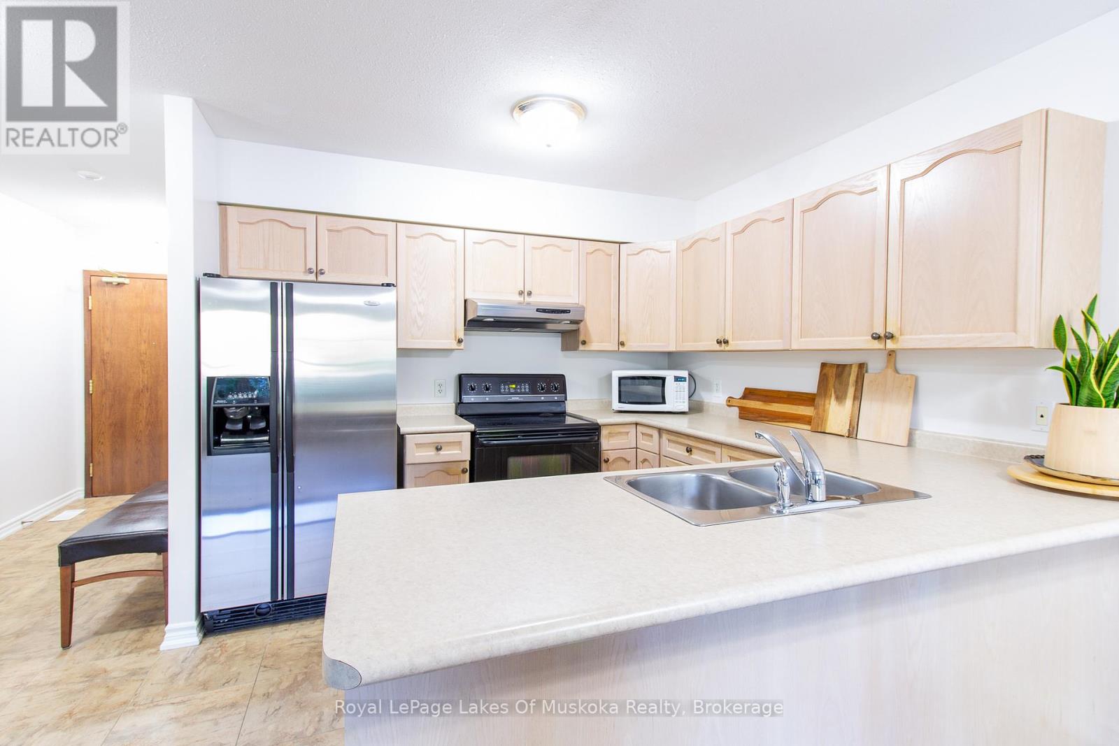 110 - 24 Ontario Street, Bracebridge, Ontario P1L 2H5 - Photo 8 - X13740842