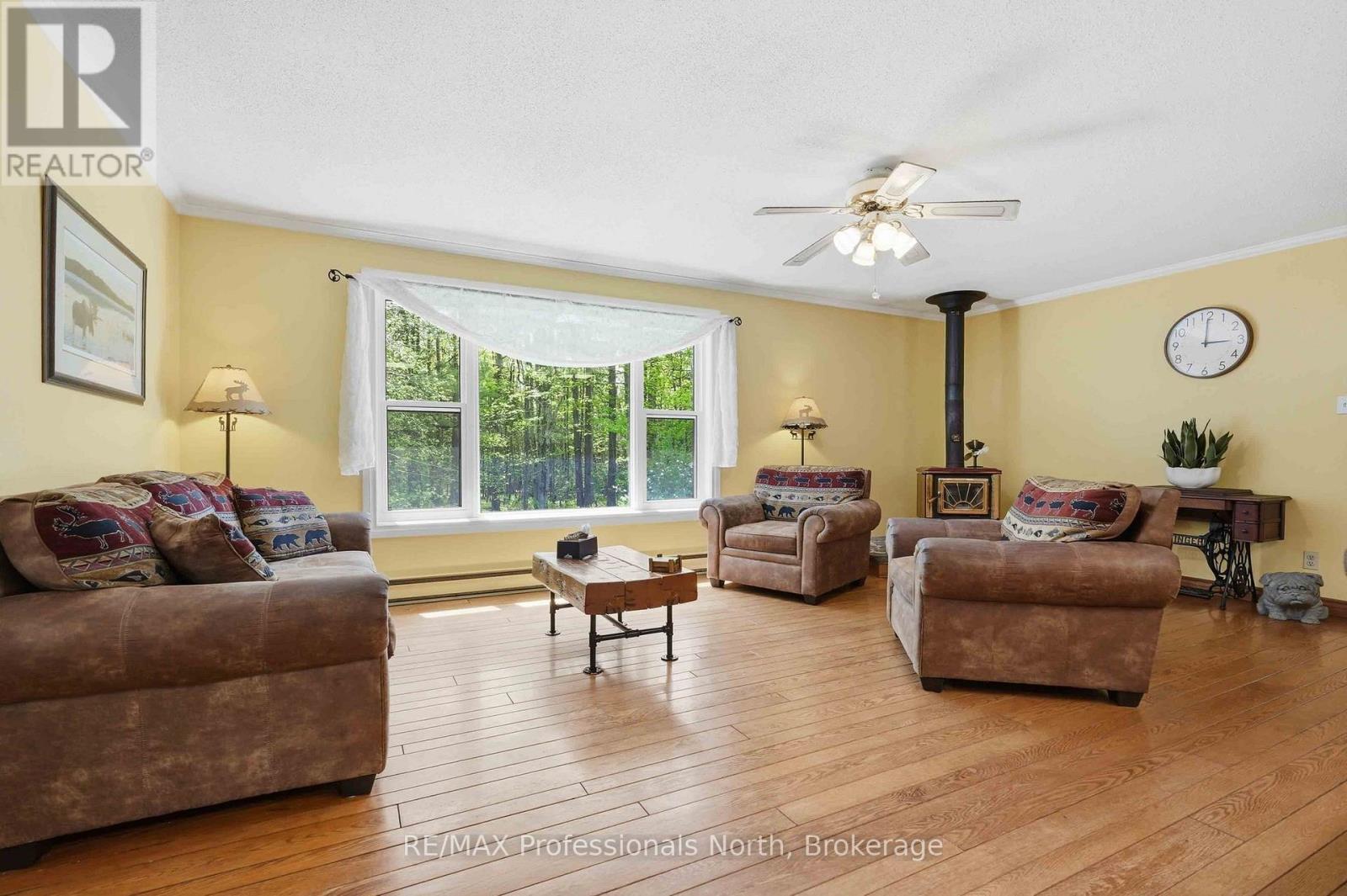 2593 Brunel Road, Huntsville, Ontario  P1H 2J3 - Photo 25 - X13742126