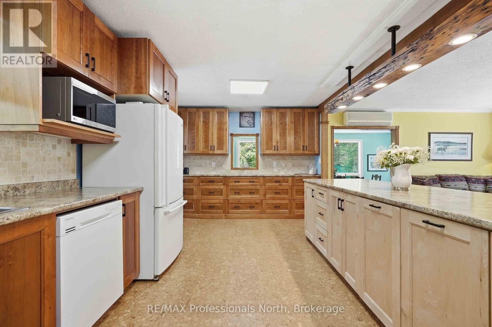 2593 Brunel Road, Huntsville, Ontario  P1H 2J3 - Photo 32 - X13742126