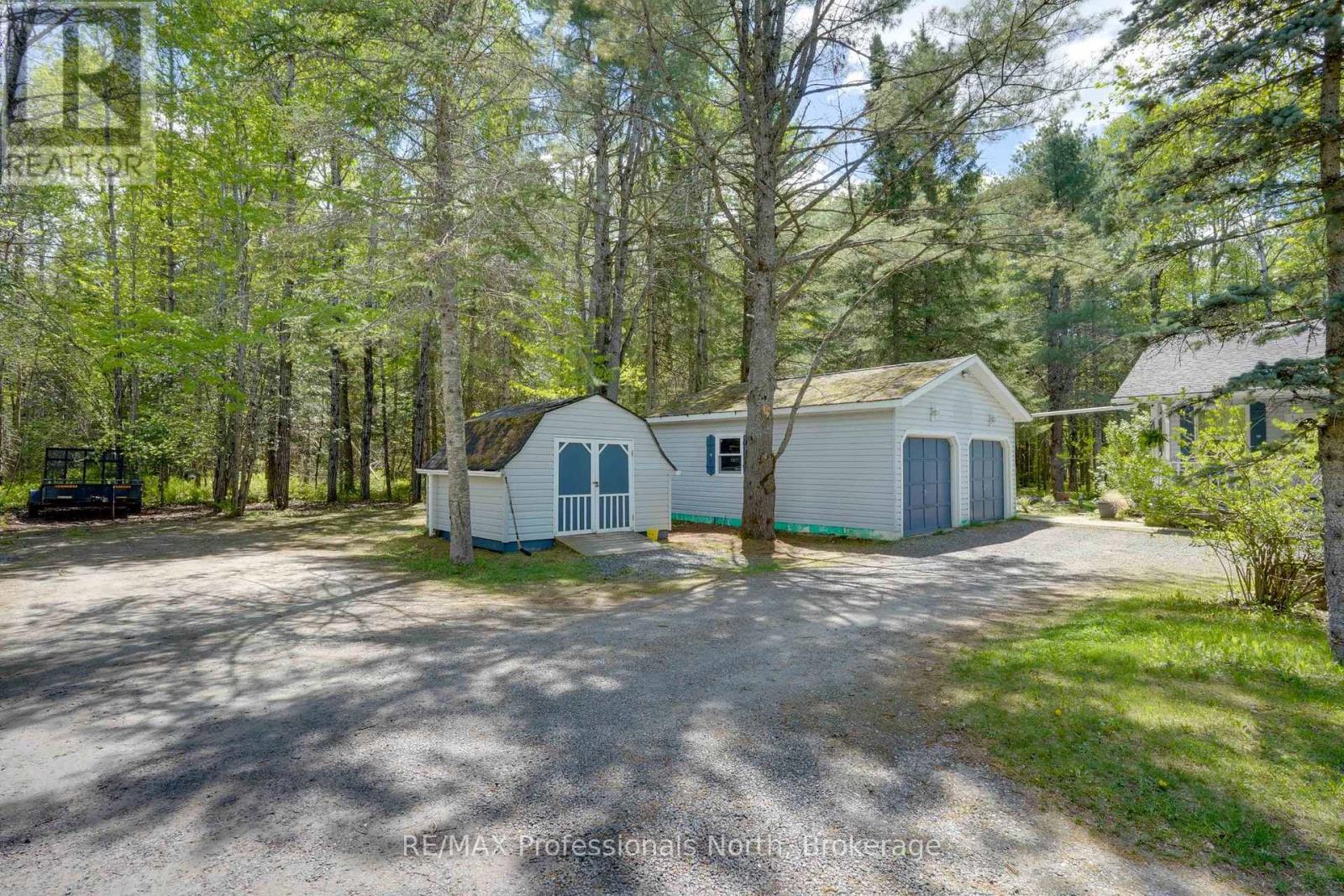 2593 Brunel Road, Huntsville, Ontario  P1H 2J3 - Photo 4 - X13742126
