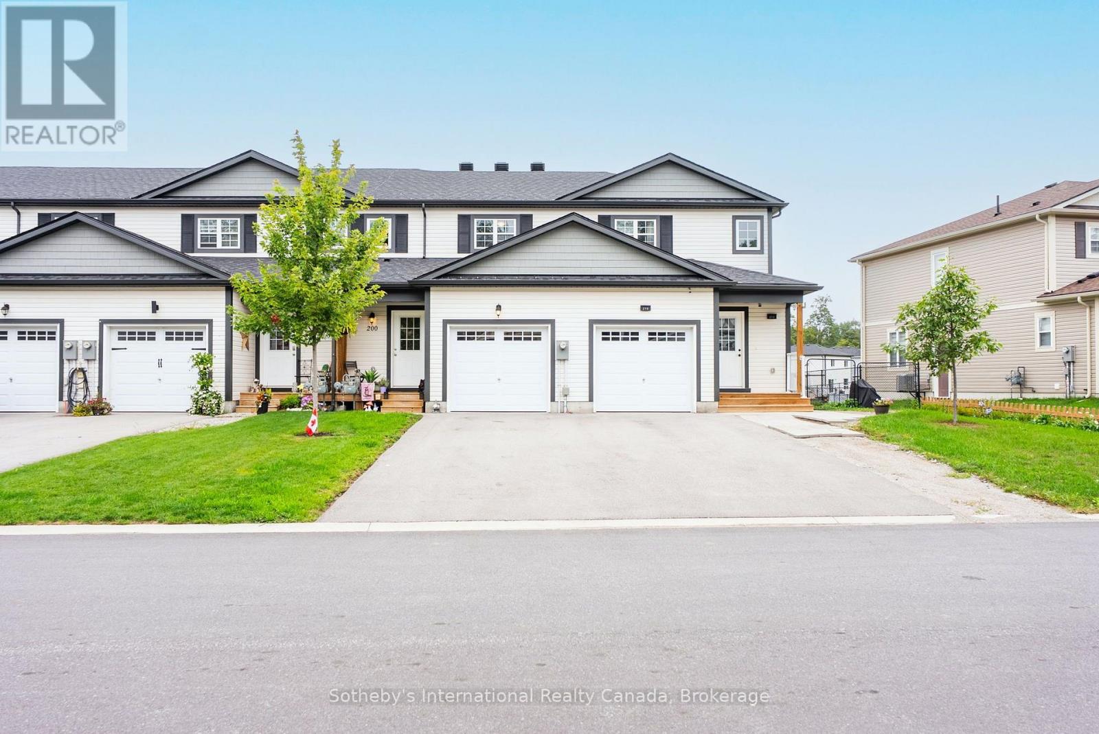 200 Daffodil Court, Gravenhurst, Ontario  P1P 0B8 - Photo 1 - X13744084