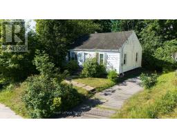 24 HILLCREST AVENUE, Parry Sound, Ontario