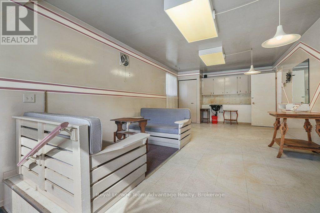 30a Forest Street, Parry Sound, Ontario  P2A 2P9 - Photo 4 - X13746008