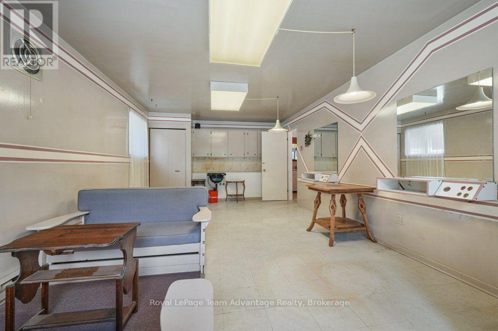 30a Forest Street, Parry Sound, Ontario  P2A 2P9 - Photo 5 - X13746008