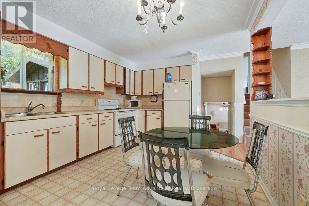 30a Forest Street, Parry Sound, Ontario  P2A 2P9 - Photo 8 - X13746008