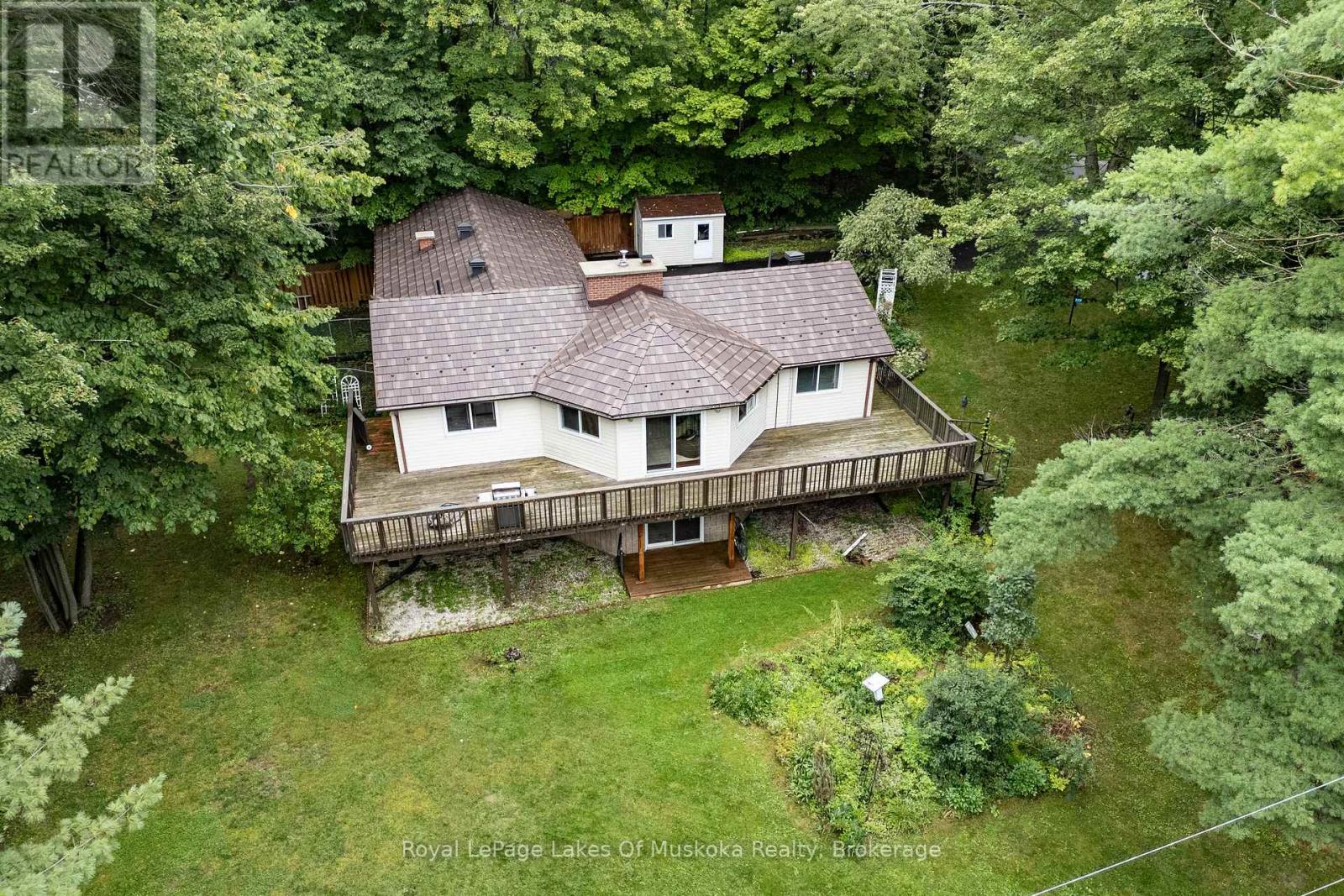 230 Lakeview Avenue, Gravenhurst, Ontario  P1P 1R4 - Photo 2 - X13746848