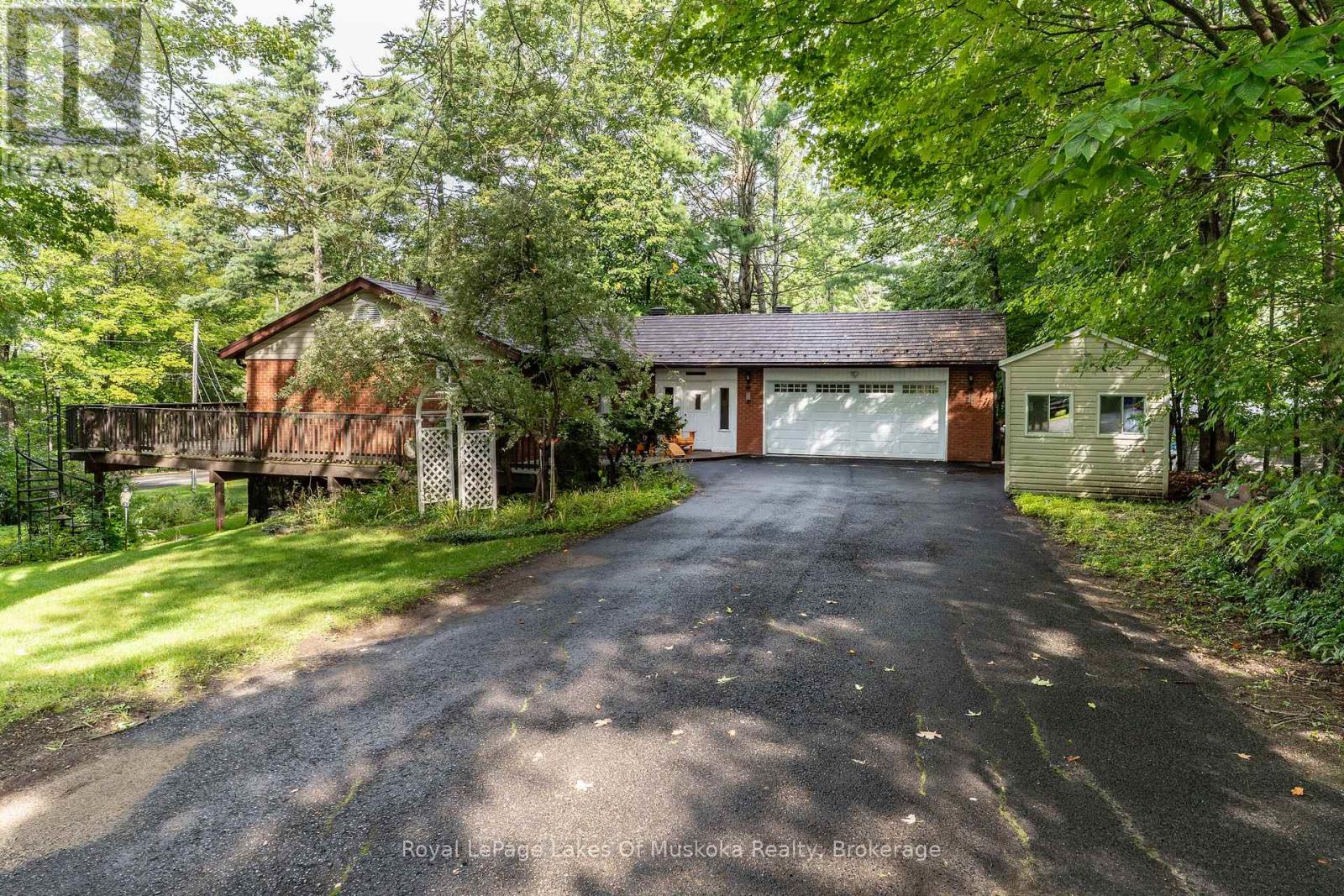 230 Lakeview Avenue, Gravenhurst, Ontario  P1P 1R4 - Photo 33 - X13746848
