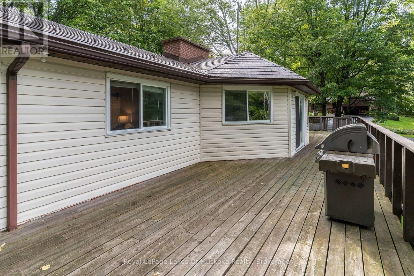230 Lakeview Avenue, Gravenhurst, Ontario  P1P 1R4 - Photo 37 - X13746848