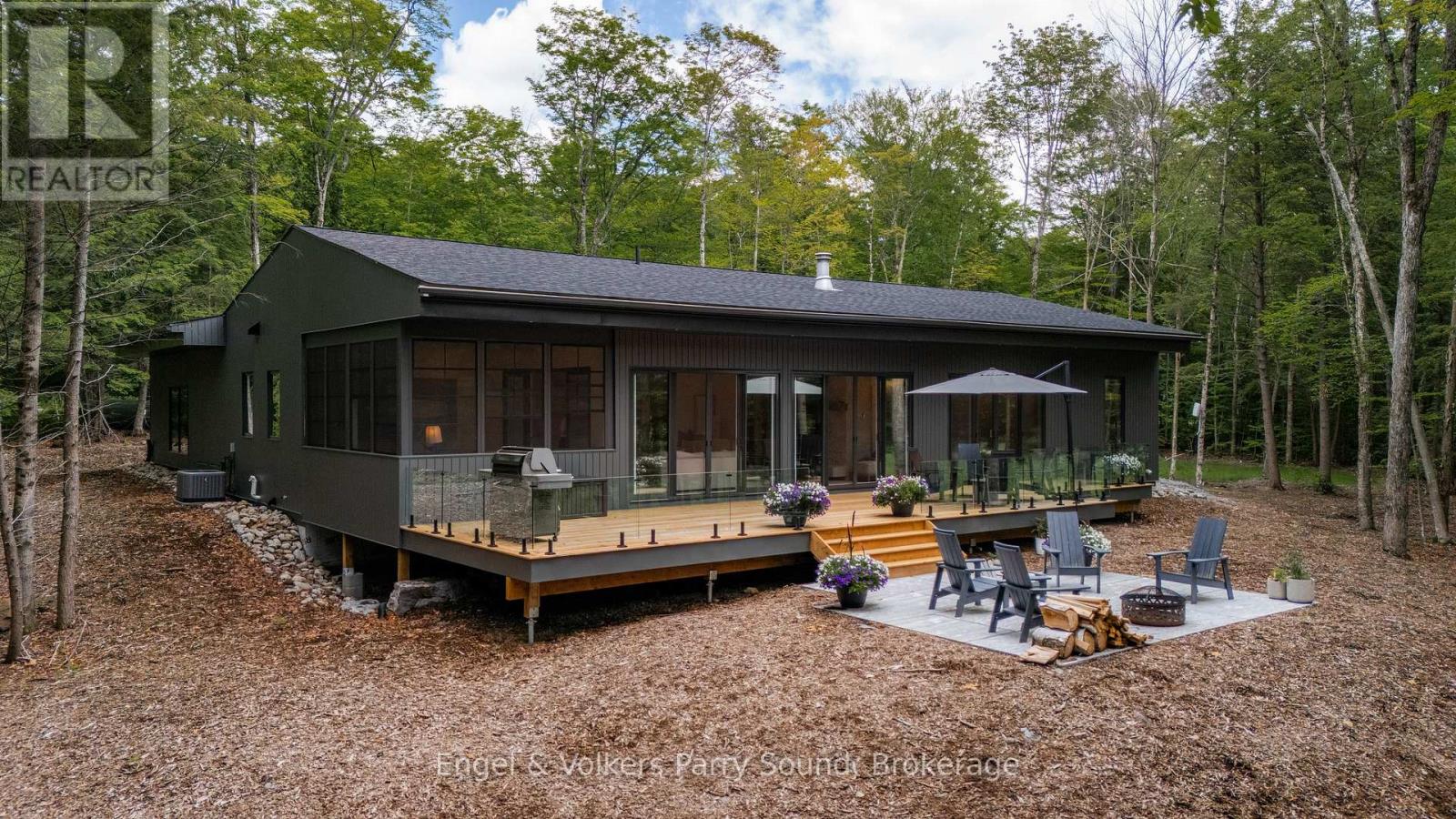 15 Beechwood Drive, Seguin, Ontario  P2A 2W8 - Photo 1 - X13747028