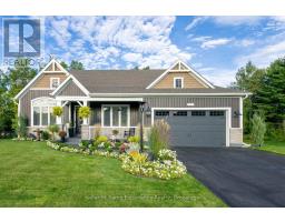 38 DYER CRESCENT, Bracebridge, Ontario