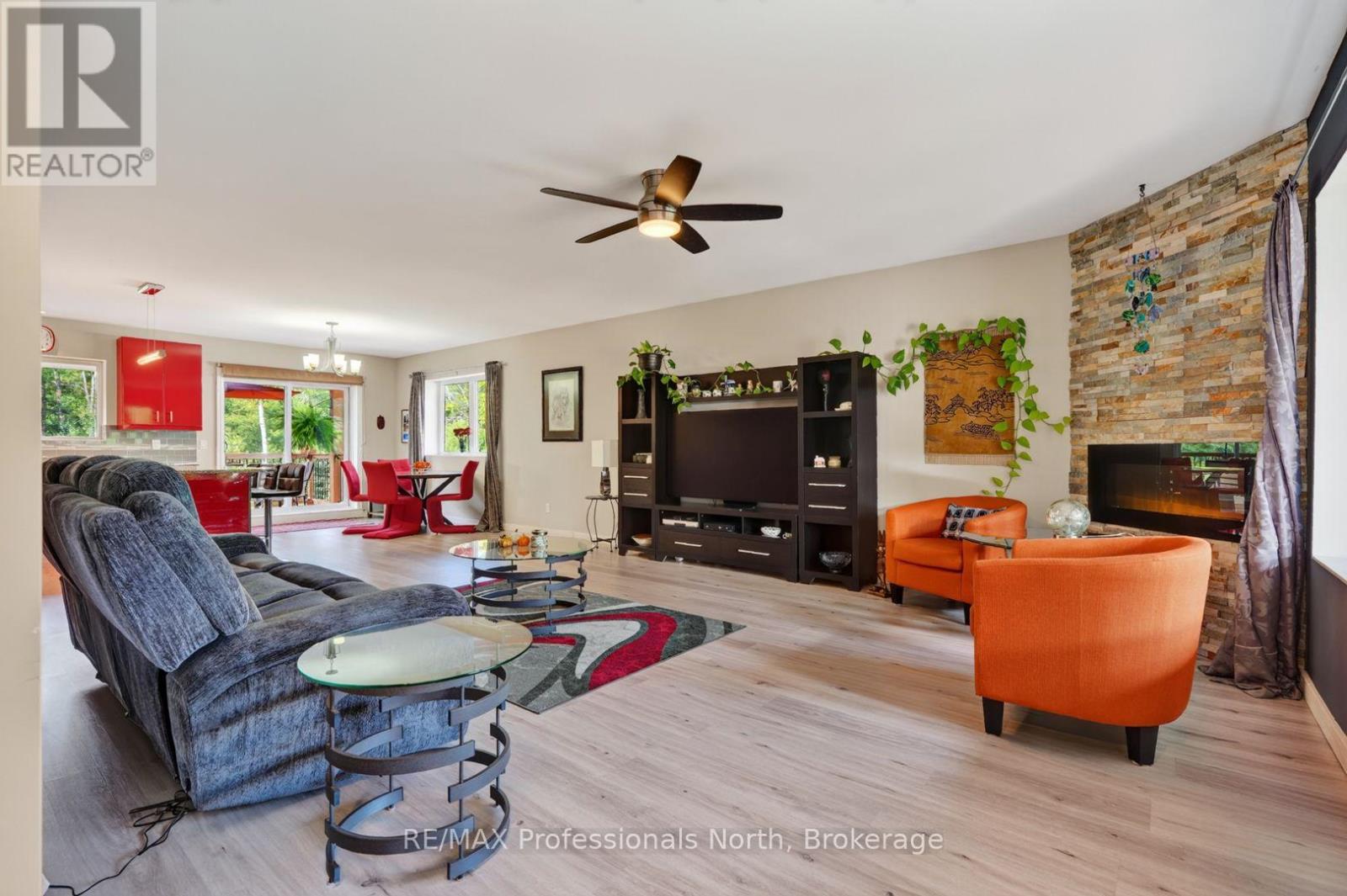 38 Goodwin Drive, Huntsville, Ontario P1H 2R3 - Photo 6 - X13762536