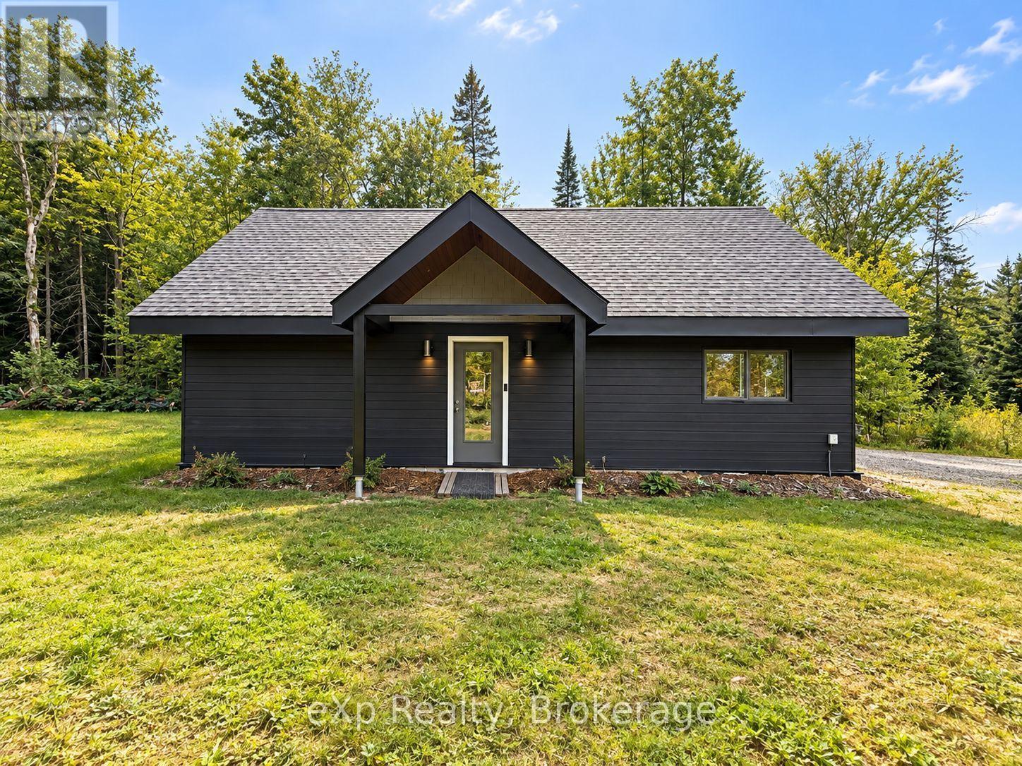422 Balsam Chutes Road, Huntsville, Ontario  P0B 1L0 - Photo 3 - X13763998