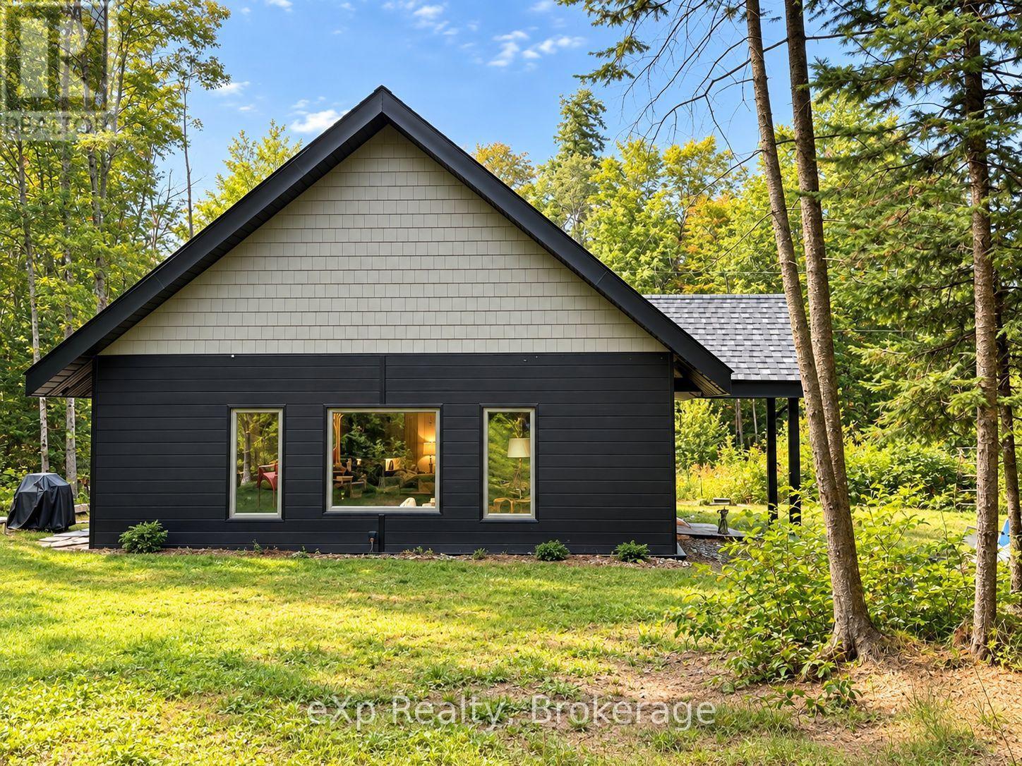 422 Balsam Chutes Road, Huntsville, Ontario  P0B 1L0 - Photo 5 - X13763998
