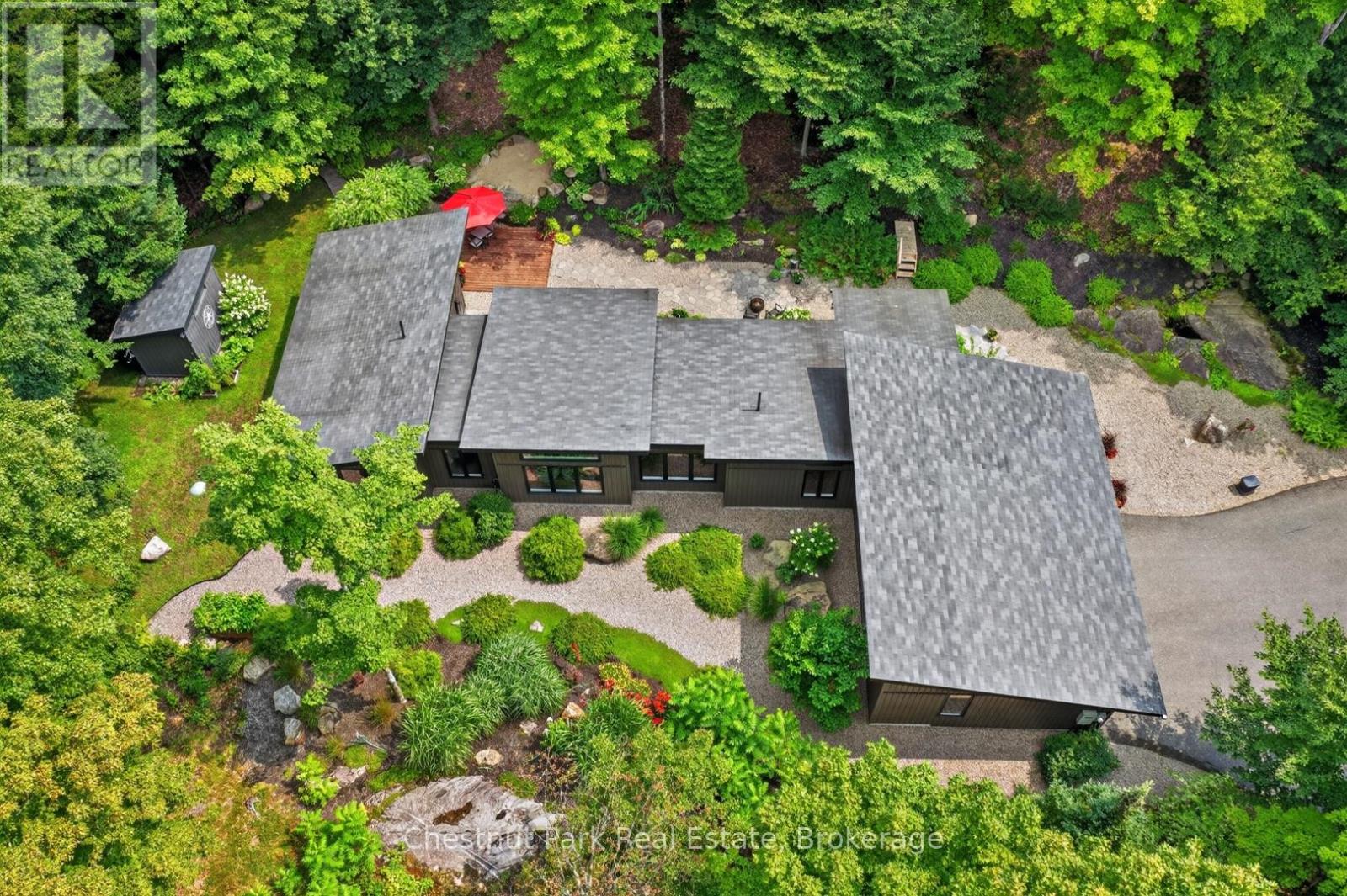 115 Lindgren Road E, Huntsville, Ontario  P1H 1Y6 - Photo 2 - X13764074