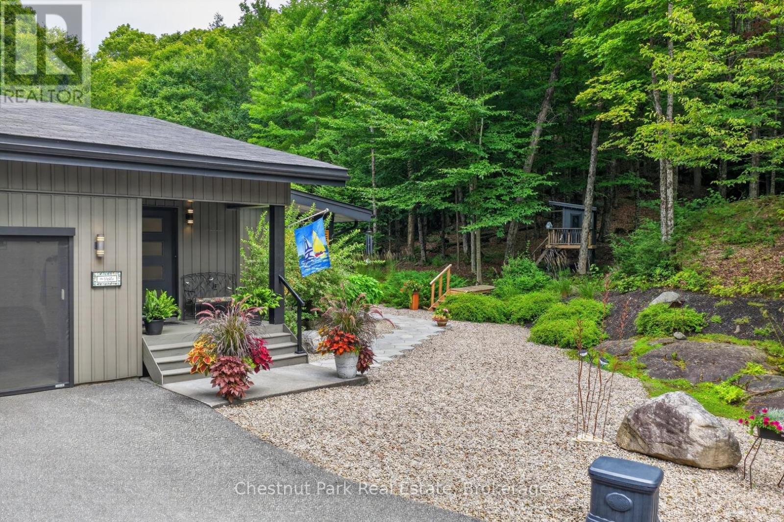 115 Lindgren Road E, Huntsville, Ontario  P1H 1Y6 - Photo 3 - X13764074