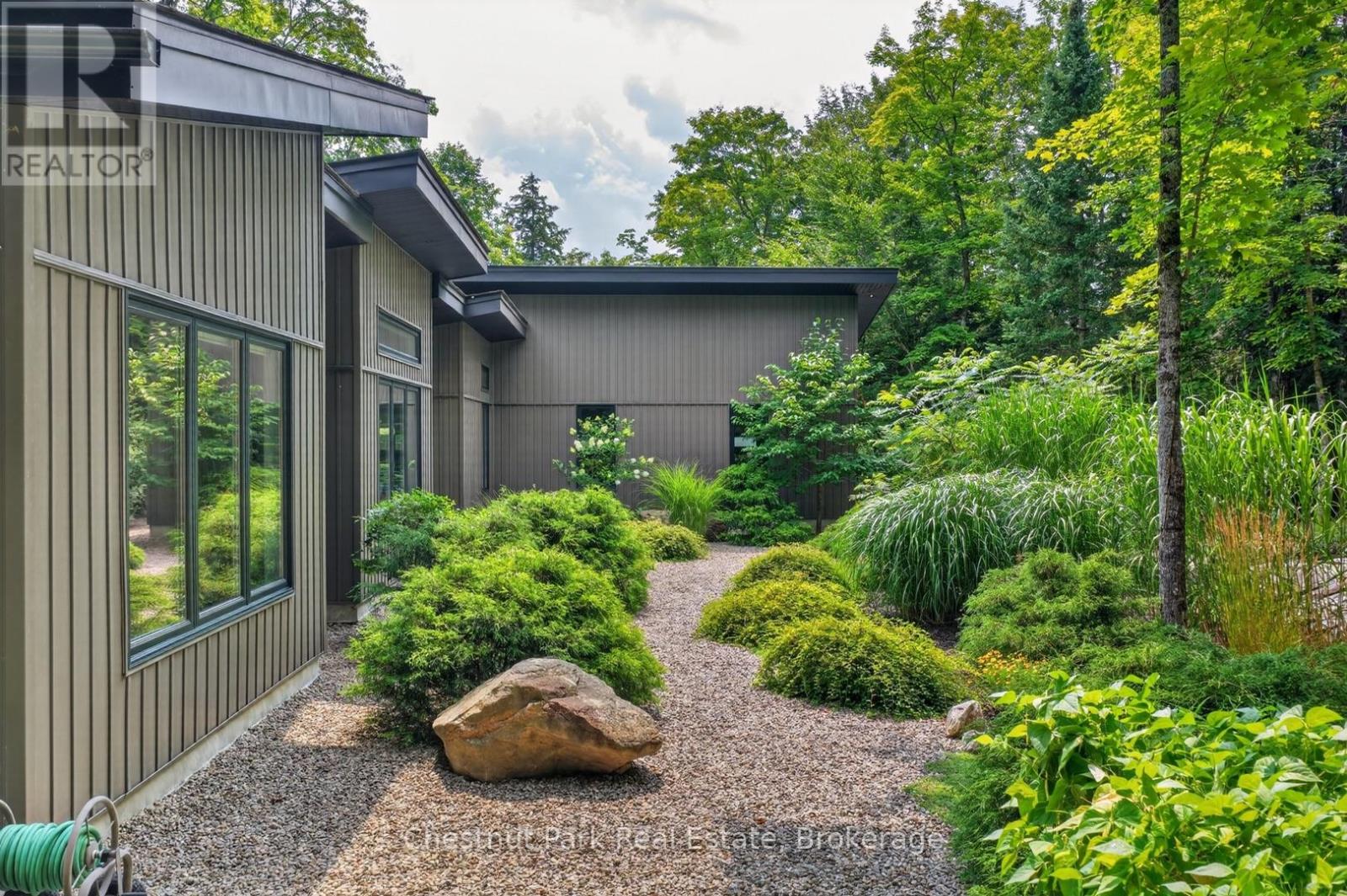 115 Lindgren Road E, Huntsville, Ontario  P1H 1Y6 - Photo 37 - X13764074