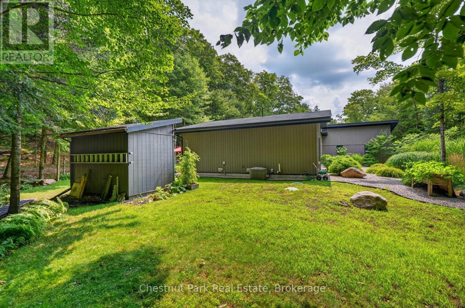 115 Lindgren Road E, Huntsville, Ontario  P1H 1Y6 - Photo 44 - X13764074