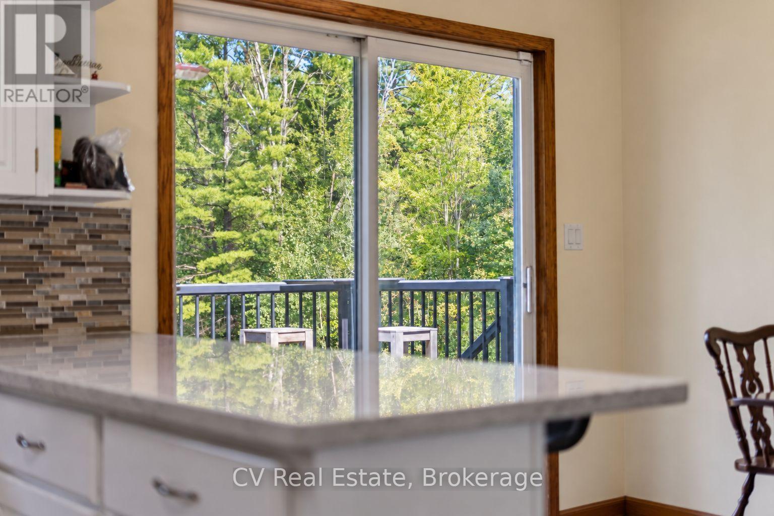1045 Narrows Road, Gravenhurst, Ontario P1P 1R2 - Photo 12 - X13778612