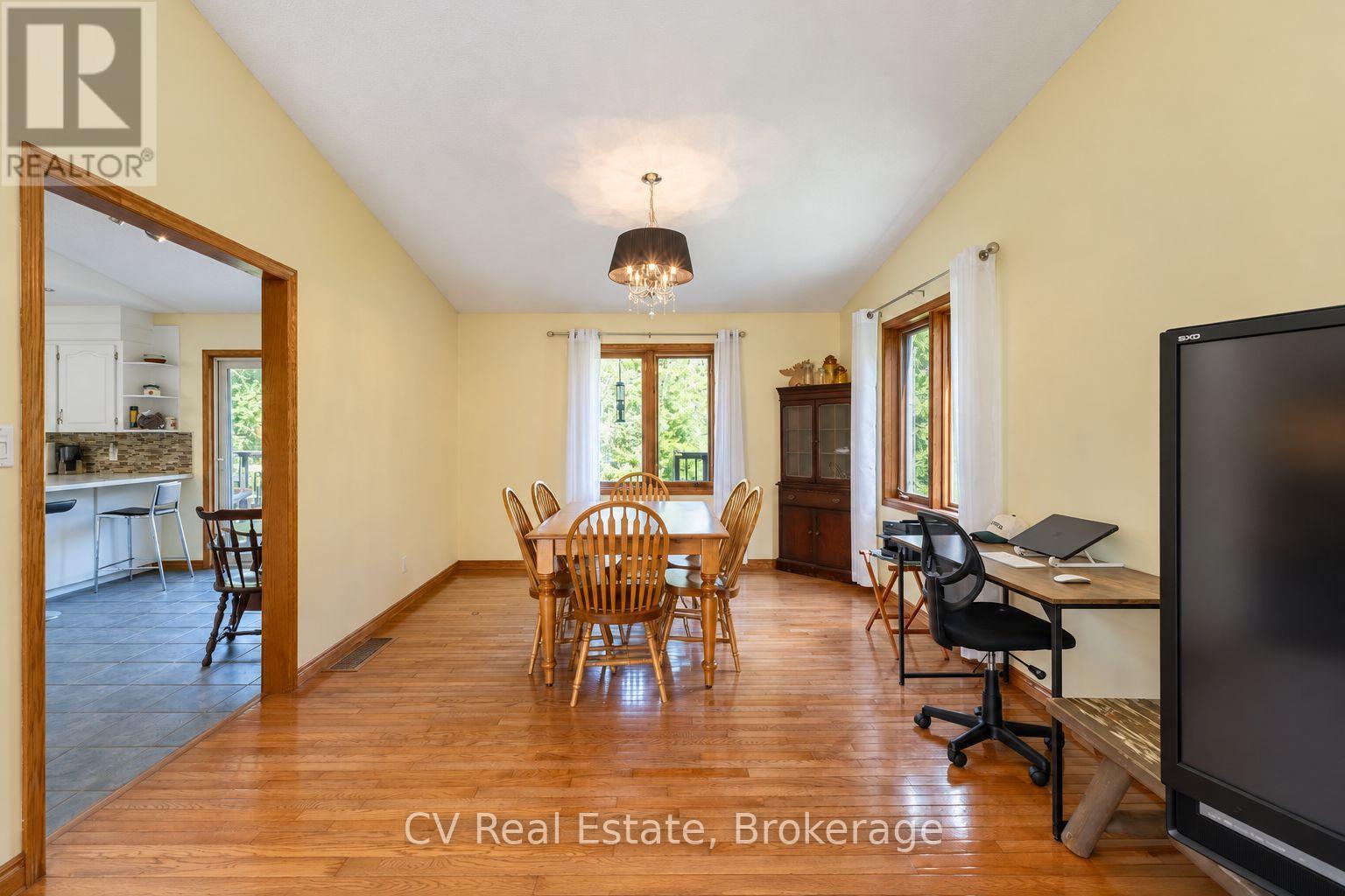 1045 Narrows Road, Gravenhurst, Ontario P1P 1R2 - Photo 14 - X13778612