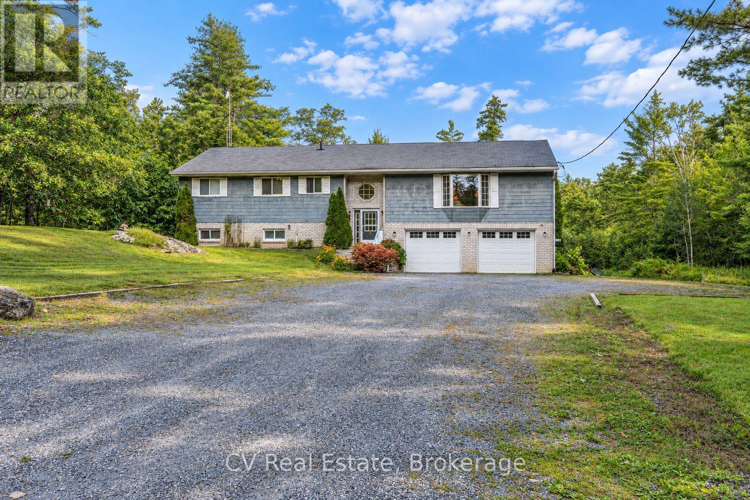 1045 Narrows Road, Gravenhurst, Ontario P1P 1R2 - Photo 2 - X13778612
