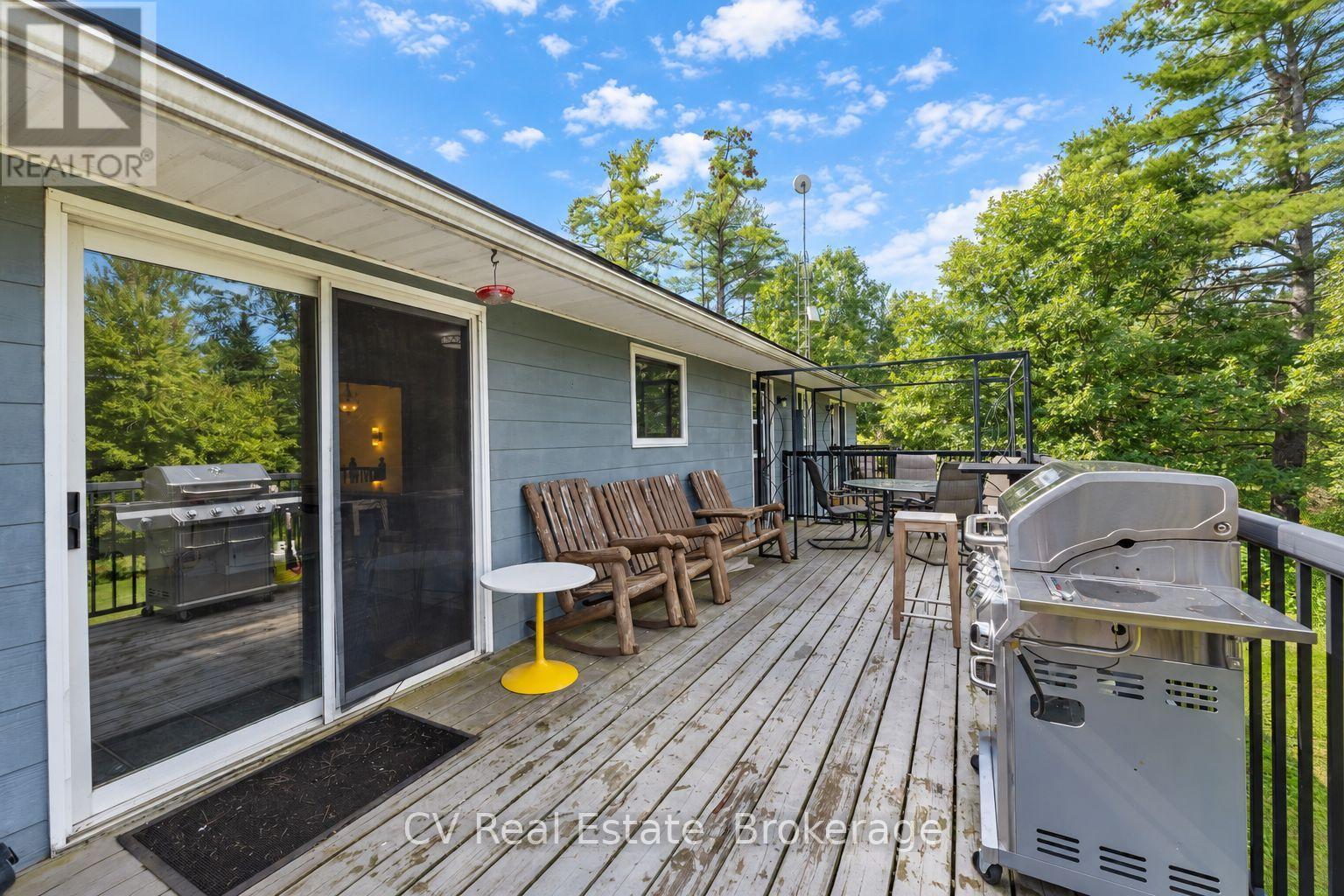 1045 Narrows Road, Gravenhurst, Ontario P1P 1R2 - Photo 30 - X13778612