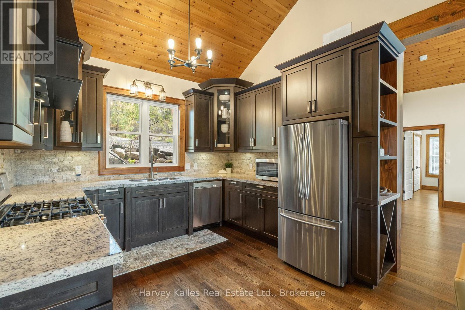 2787 Muskoka 118 Road W, Muskoka Lakes, Ontario P0B 1J0 - Photo 16 - X13790866